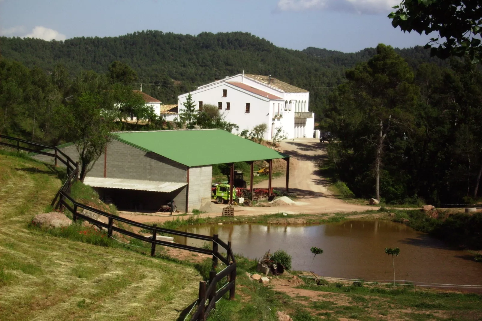 Mas Set Rengs - Exterior in summer