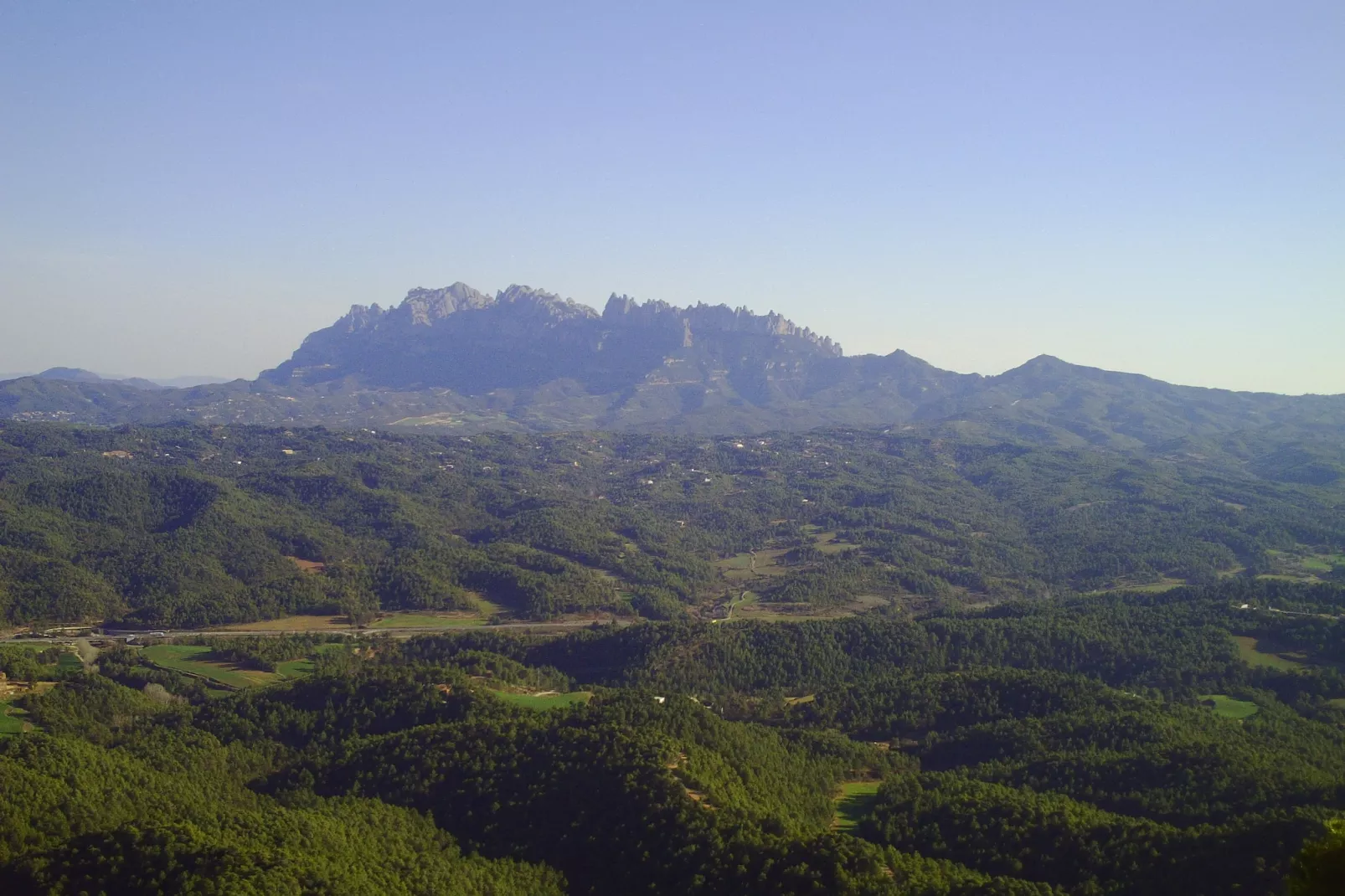Mas Set Rengs - View in summer
