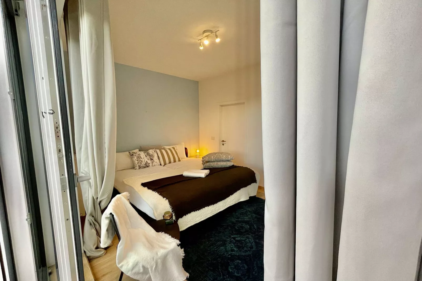 Luxury Dlx 1BR Near Fashion District by OneLuxStay - Chambre