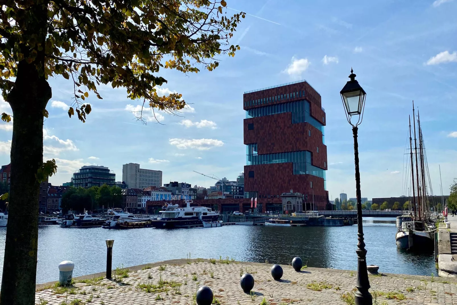 Cozy 1BR City Centre Near Meir Shopping by OneLuxStay - Zones été à 1 km