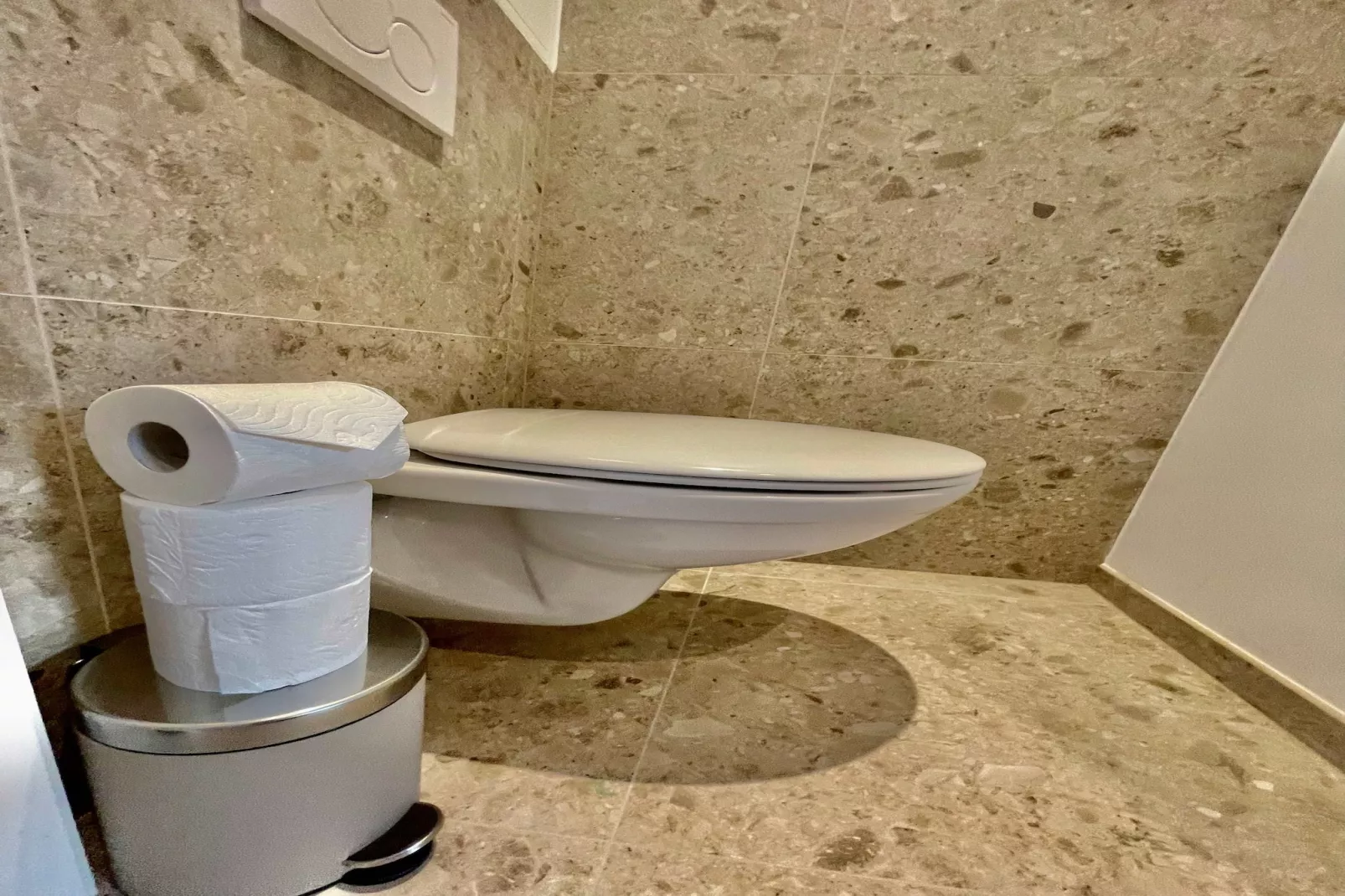 Luxury Dlx 1BR Near Fashion District by OneLuxStay - Salle de bain