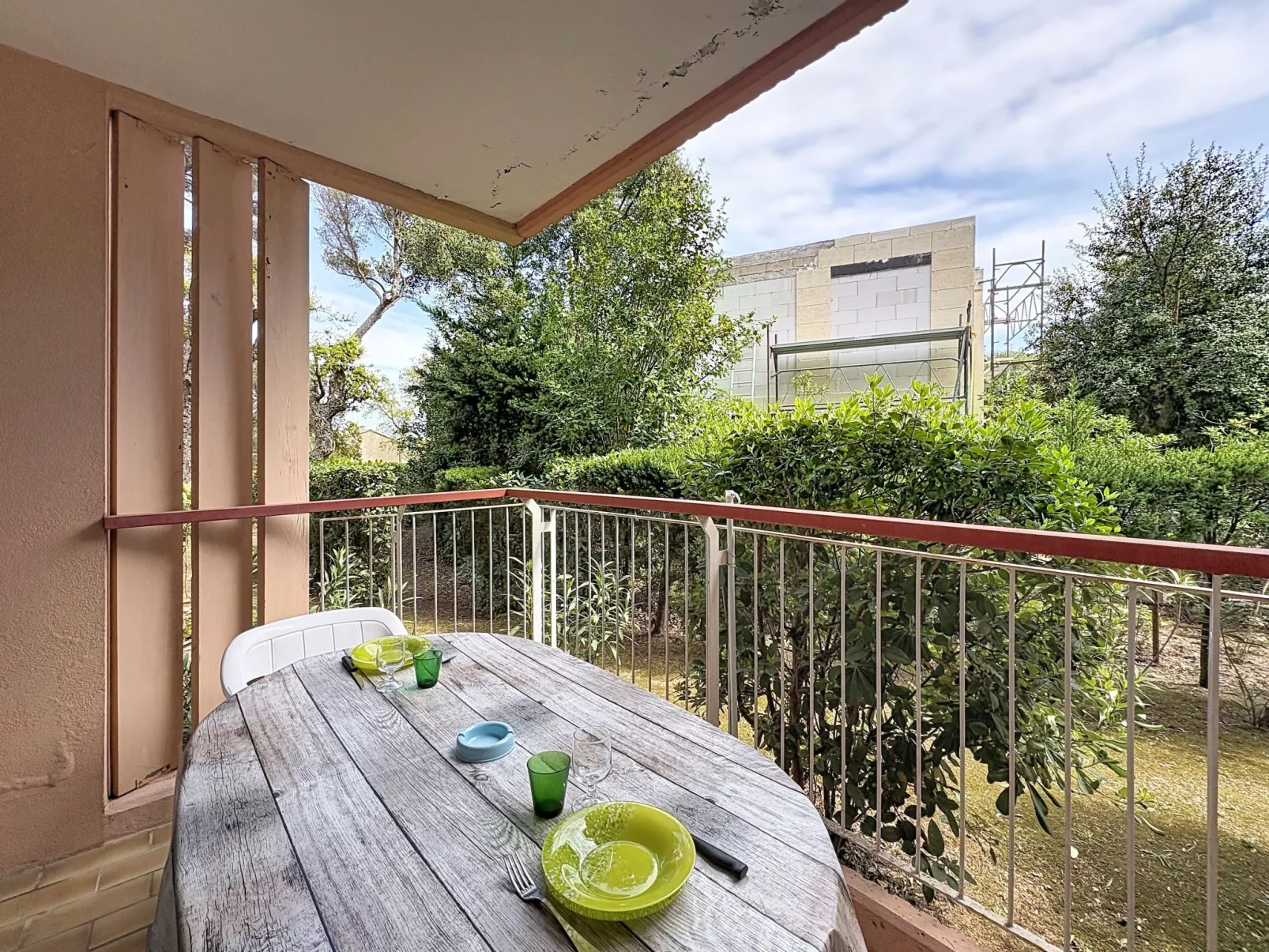 Les Amphores - Draußen