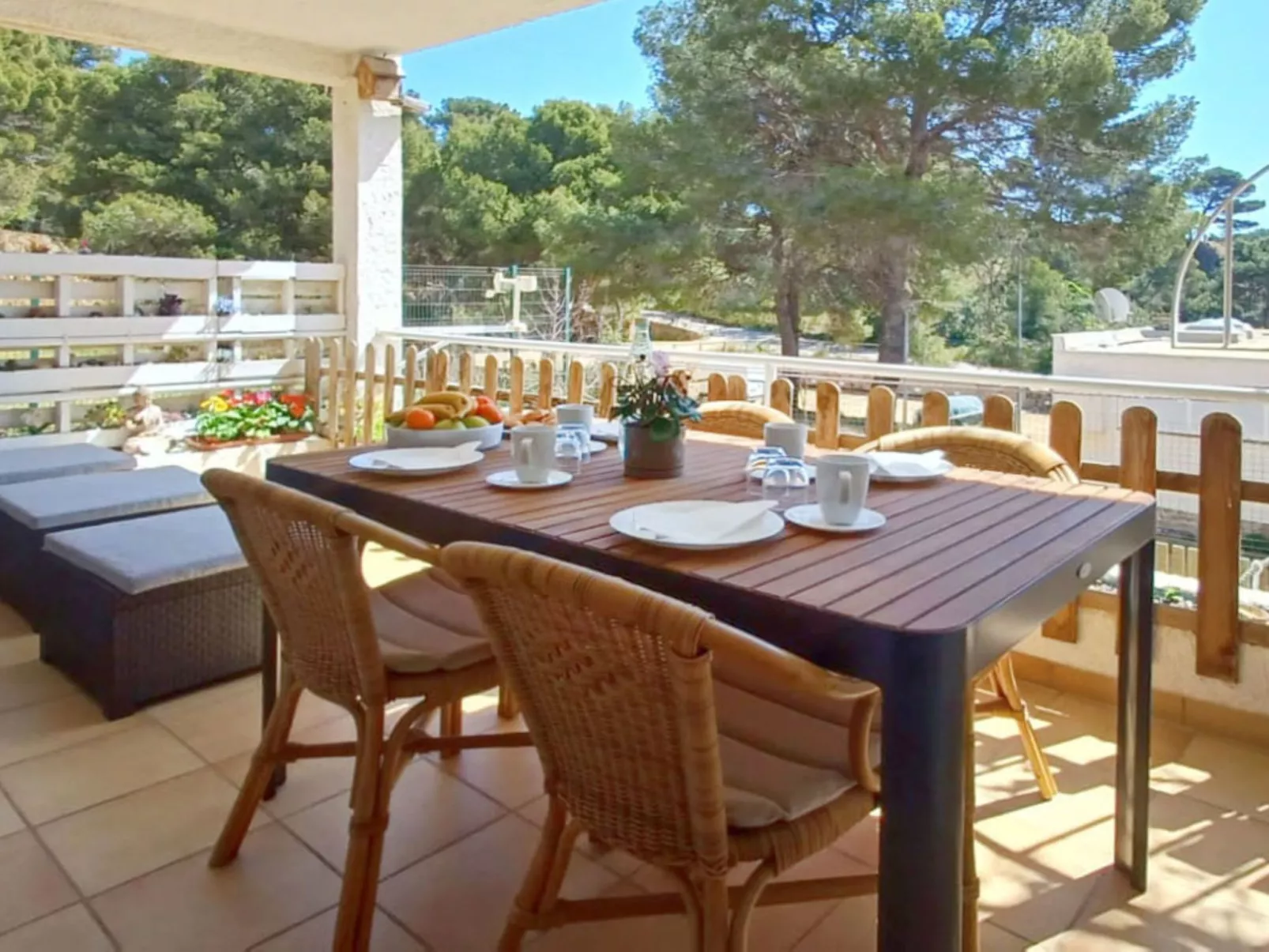 Too Menuda - Draußen