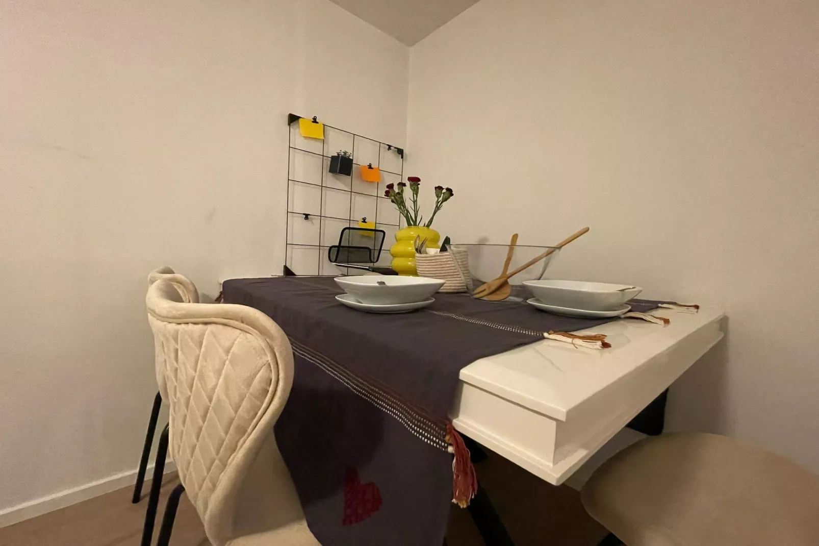 One Lux Stay Near Antwerp Central - Studio Apartment