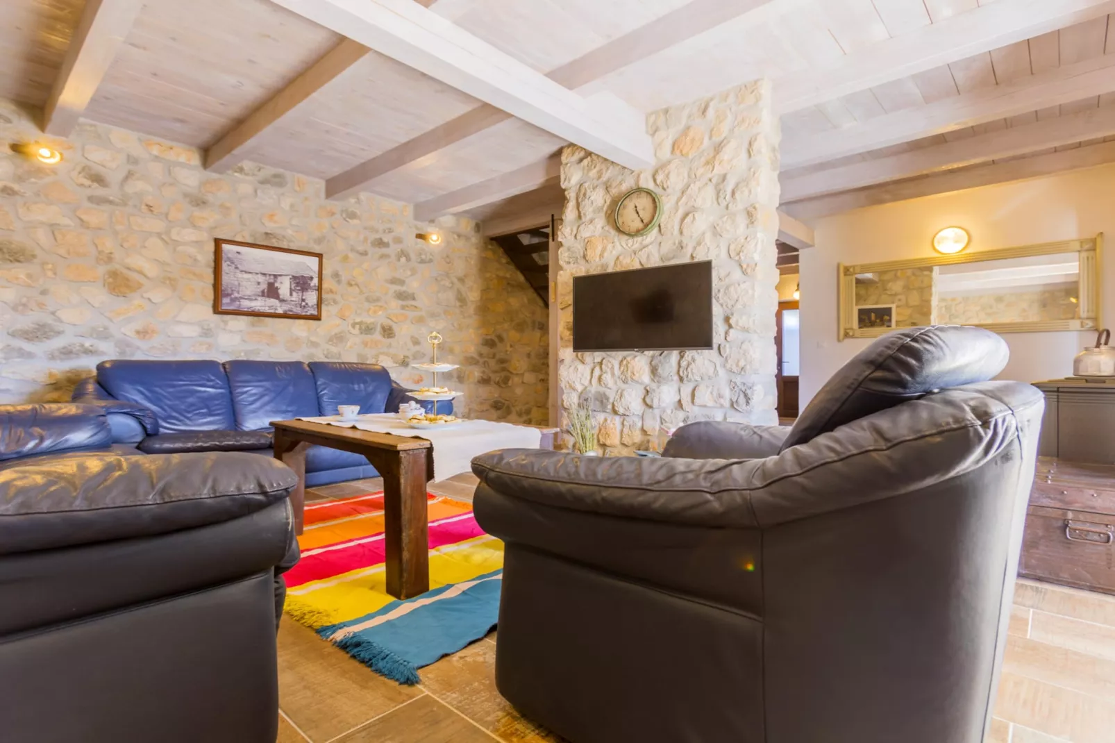 Rustic Villa Fragola with heated pool