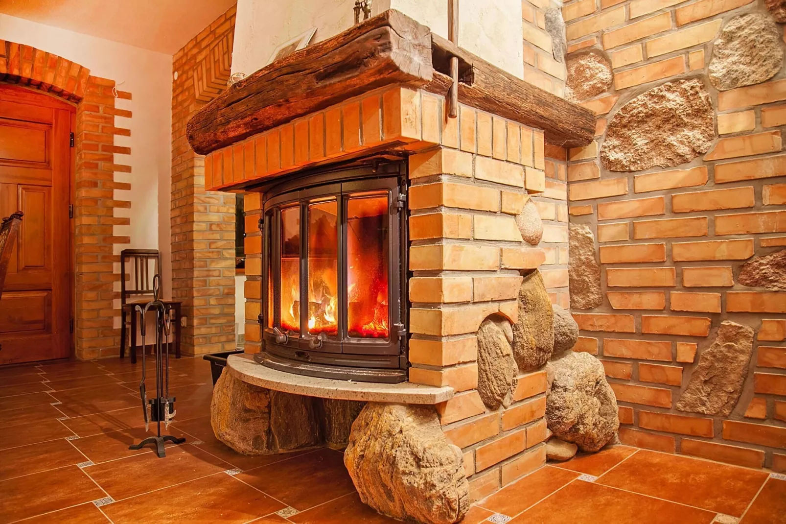 Kamienny Dom do 8 os Grąbczyn-Living room