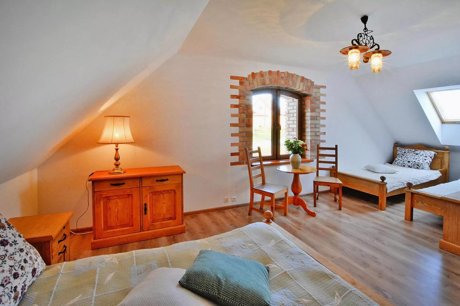 Kamienny Dom do 8 os Grąbczyn-Bedroom