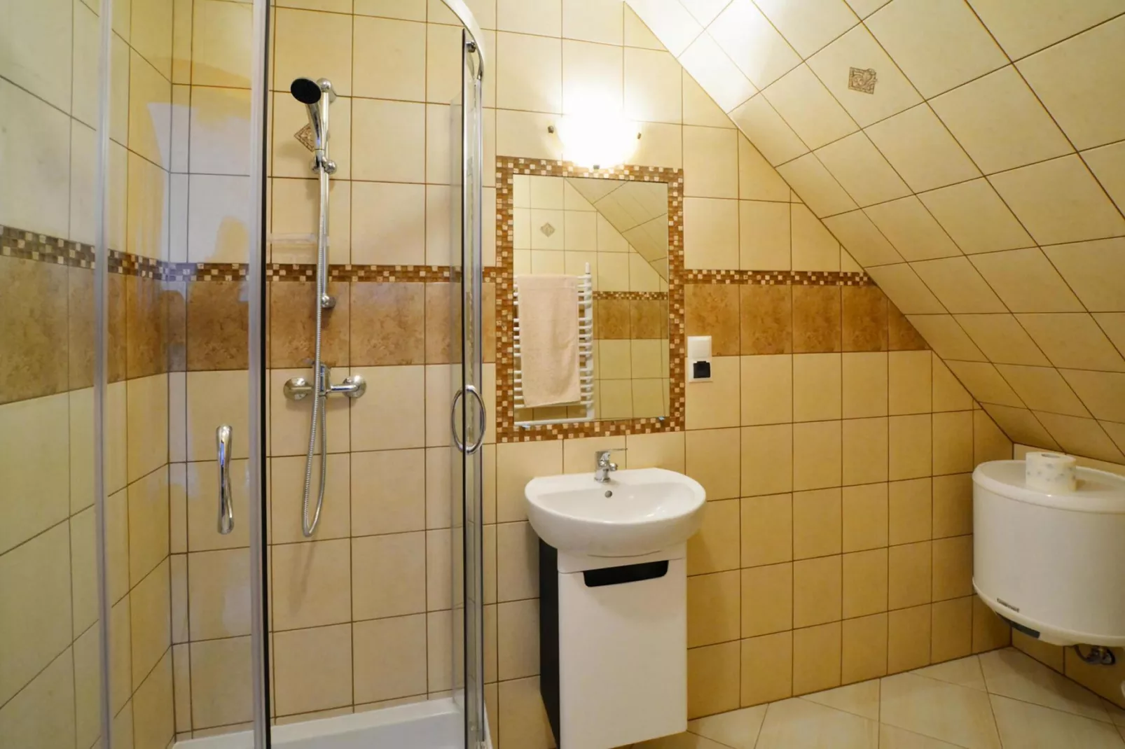 Kamienny Dom do 8 os Grąbczyn-Bathroom