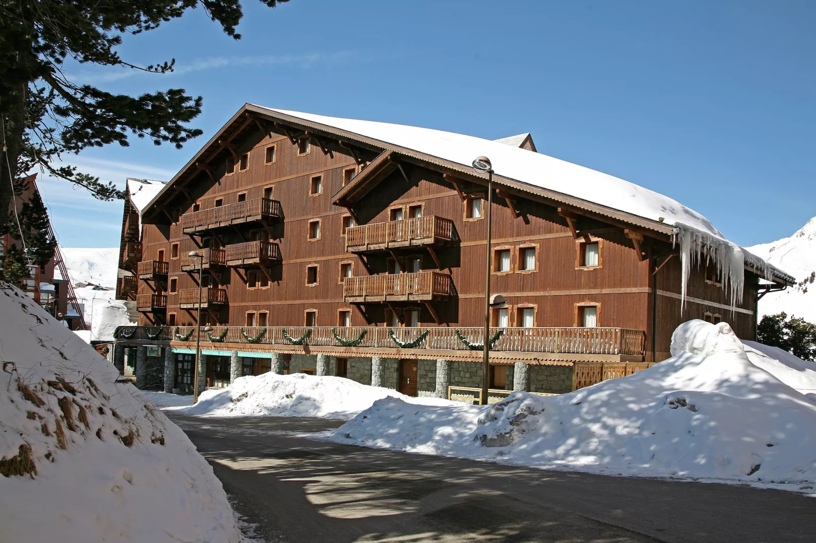 Chalet Altitude Arc 2000 1