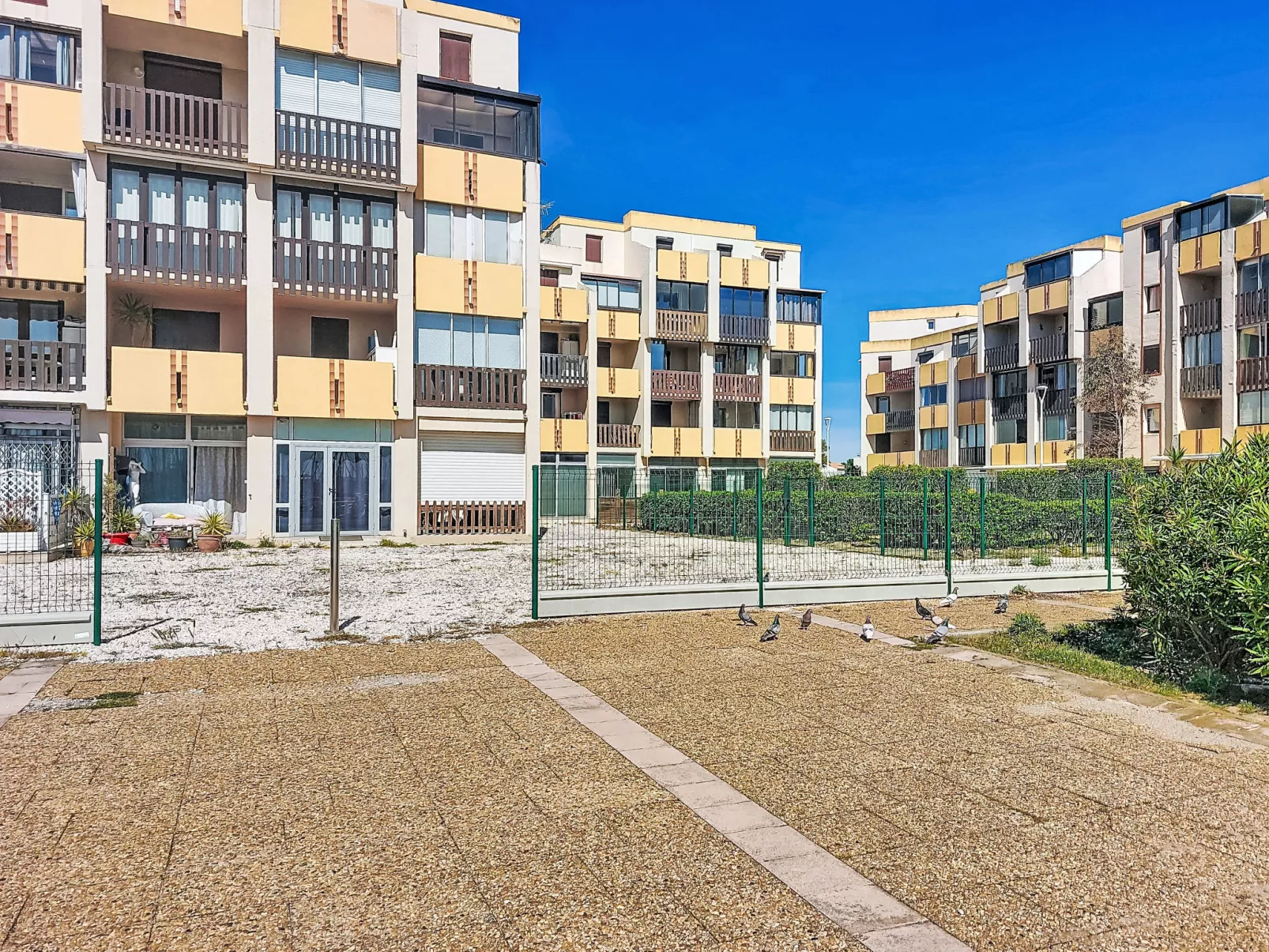 Le Lamparo - Outside