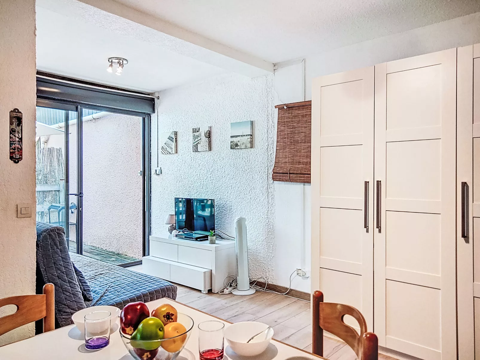 Les Pins - Inside