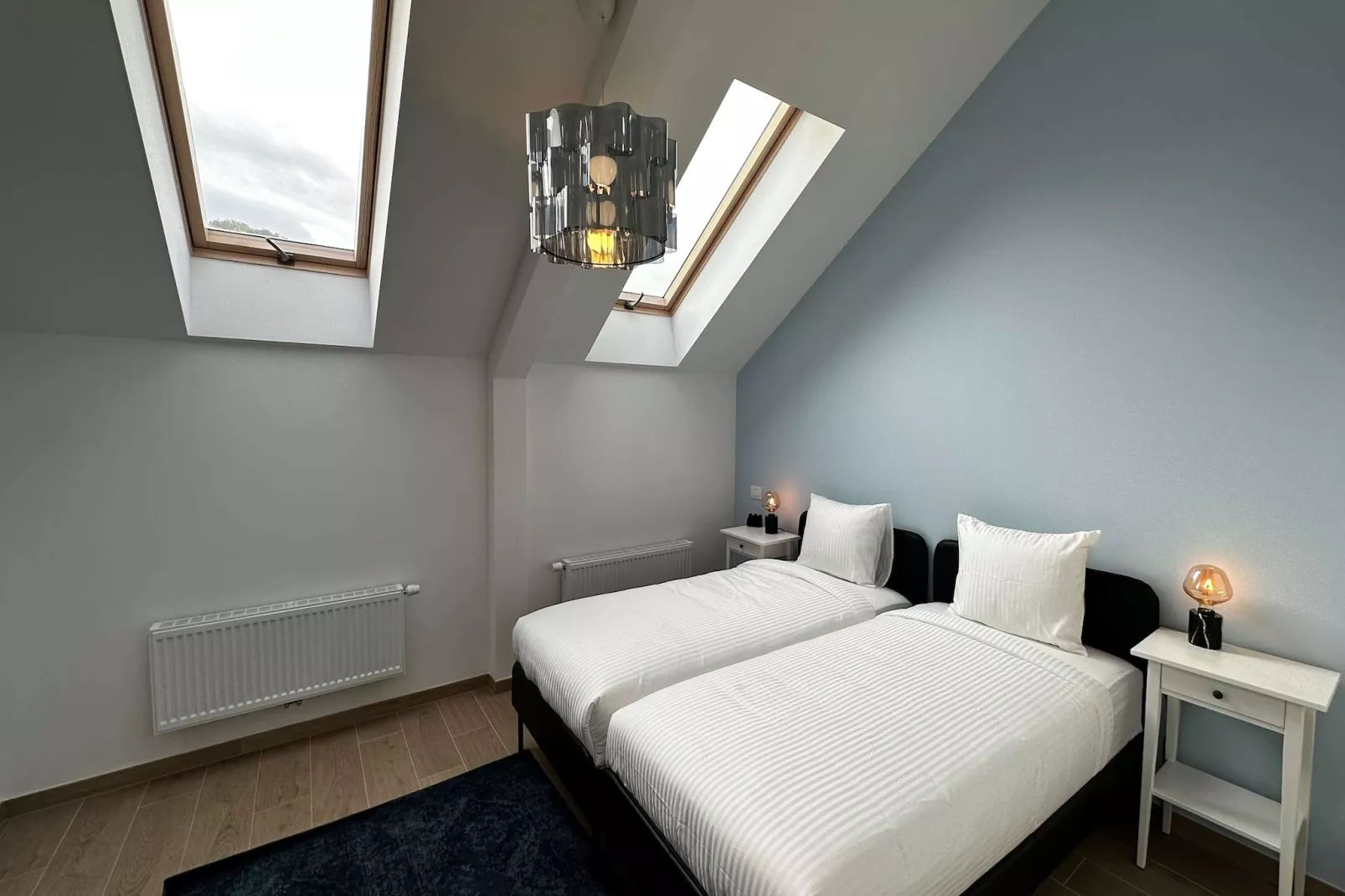 Luxury 1BR Near Fashion District by OneLuxStay - Chambre