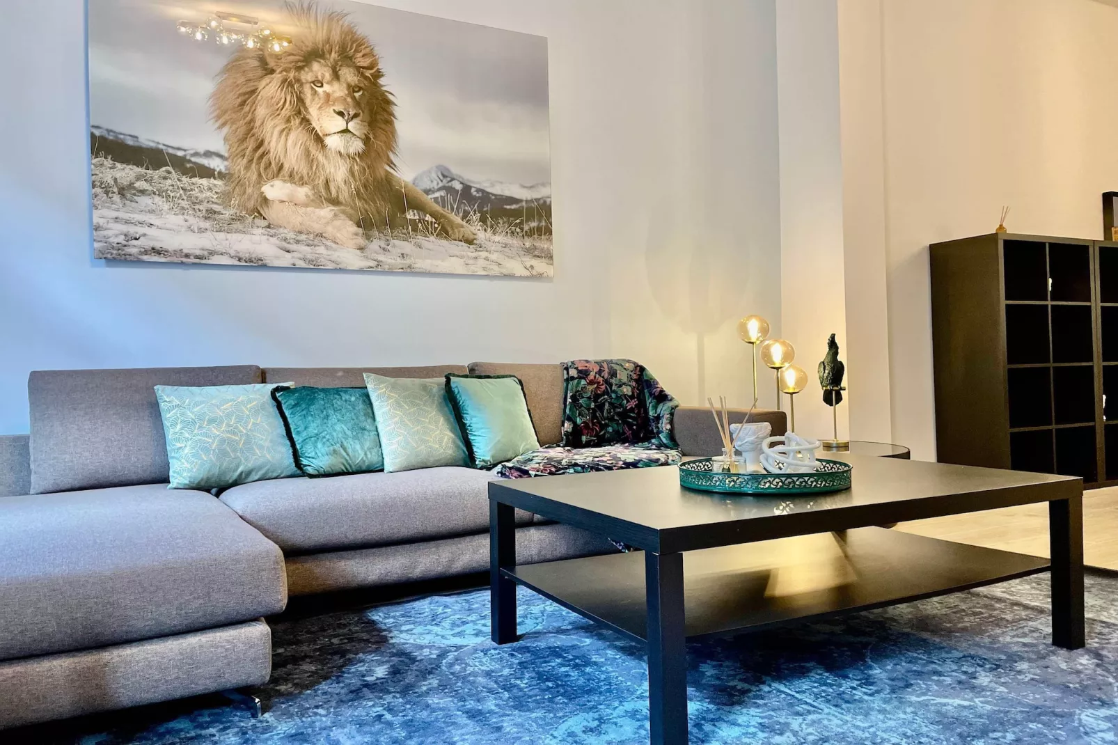 Luxury 2BR 2BA Near Fashion District by OneLuxStay - Salon