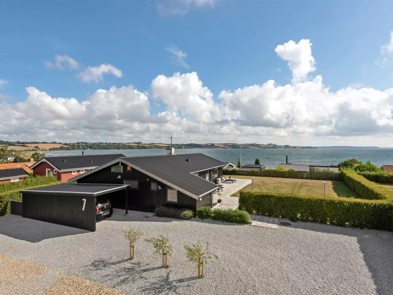 "Beowulf" - 200m from the sea - Draußen