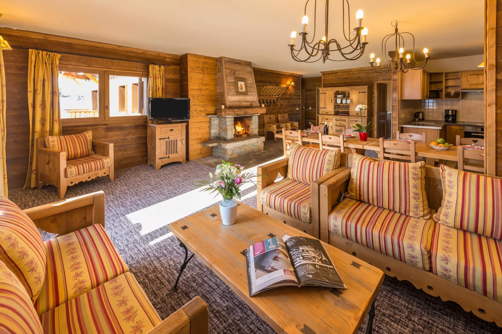 Chalet de L'Ours 4 - Wohnzimmer