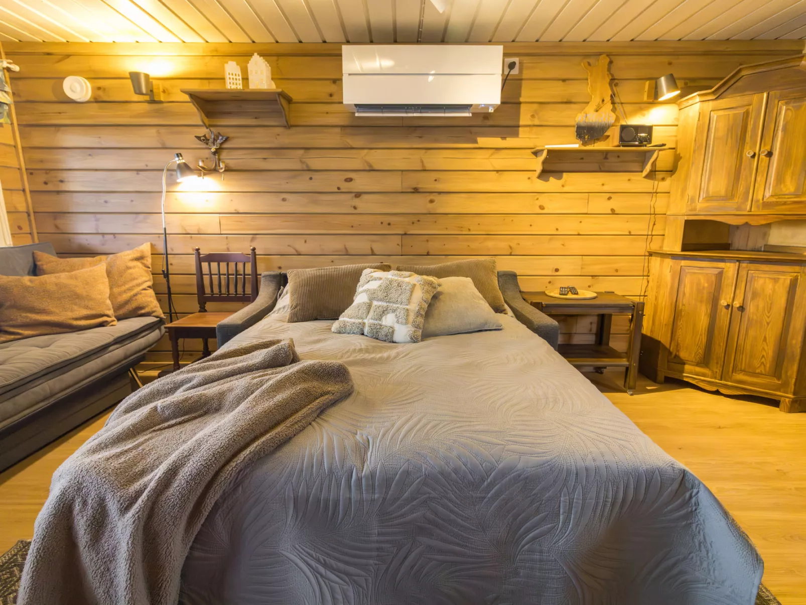 Lystikämän helmi - Drinnen