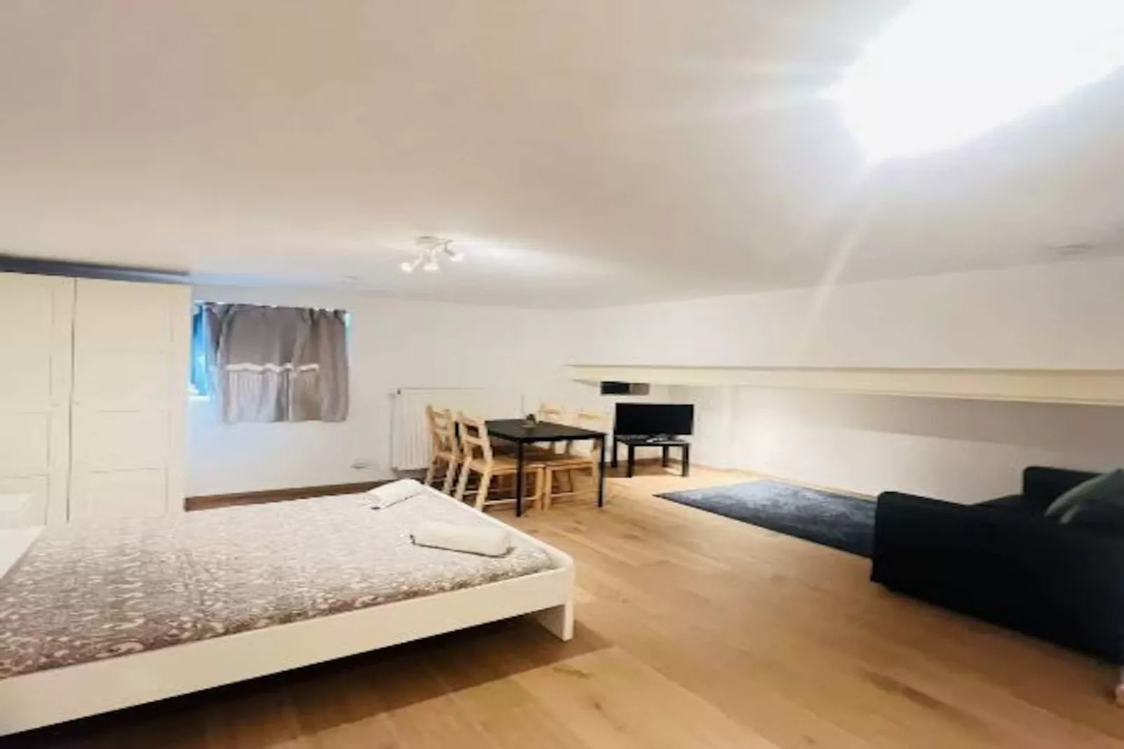 Studio Suite Antwerp Fashion District by OneLuxStay - Chambre