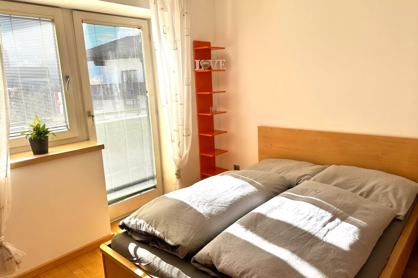 Apartment Niedernsill 2 OG-Bedroom