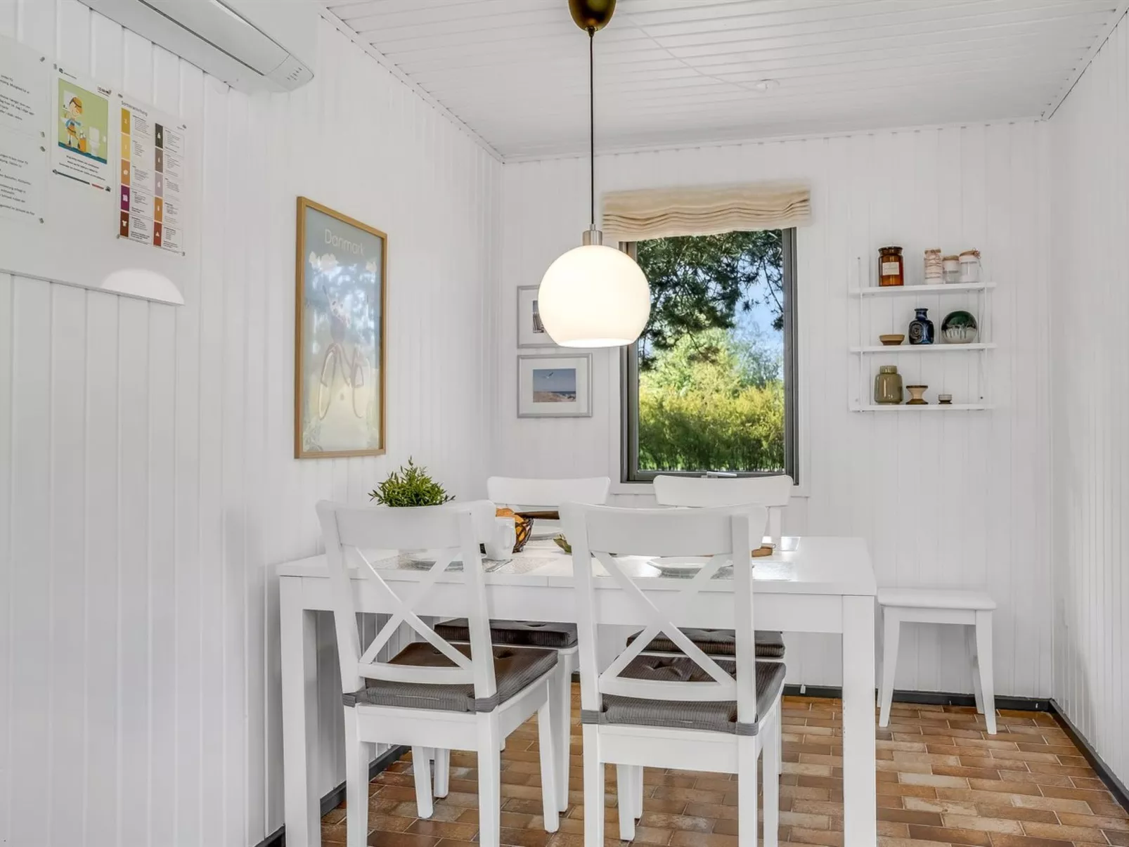 "Lars" - 250m from the sea - Inside