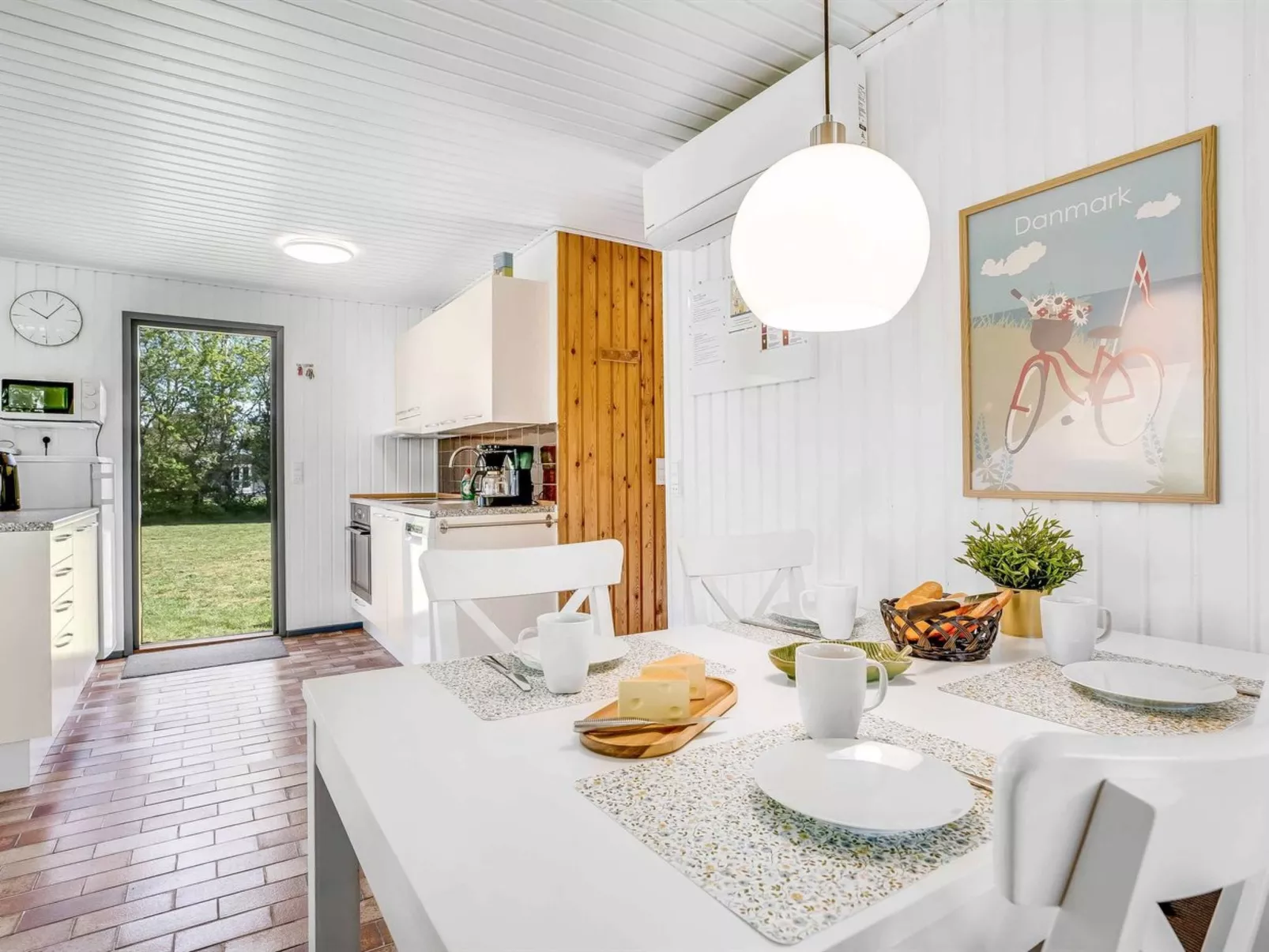 "Lars" - 250m from the sea - Inside