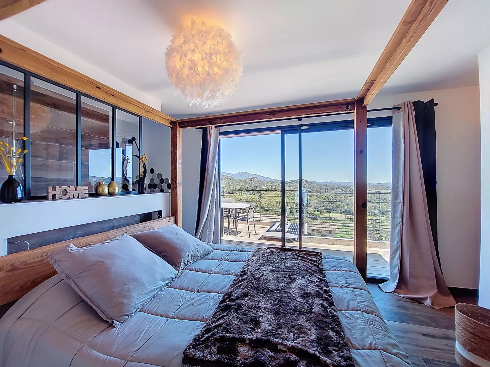 Munticella - Drinnen