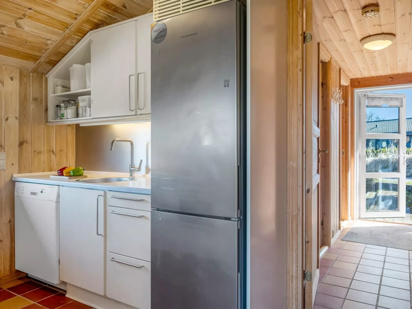 "Heika" - 6.8km from the sea - Inside