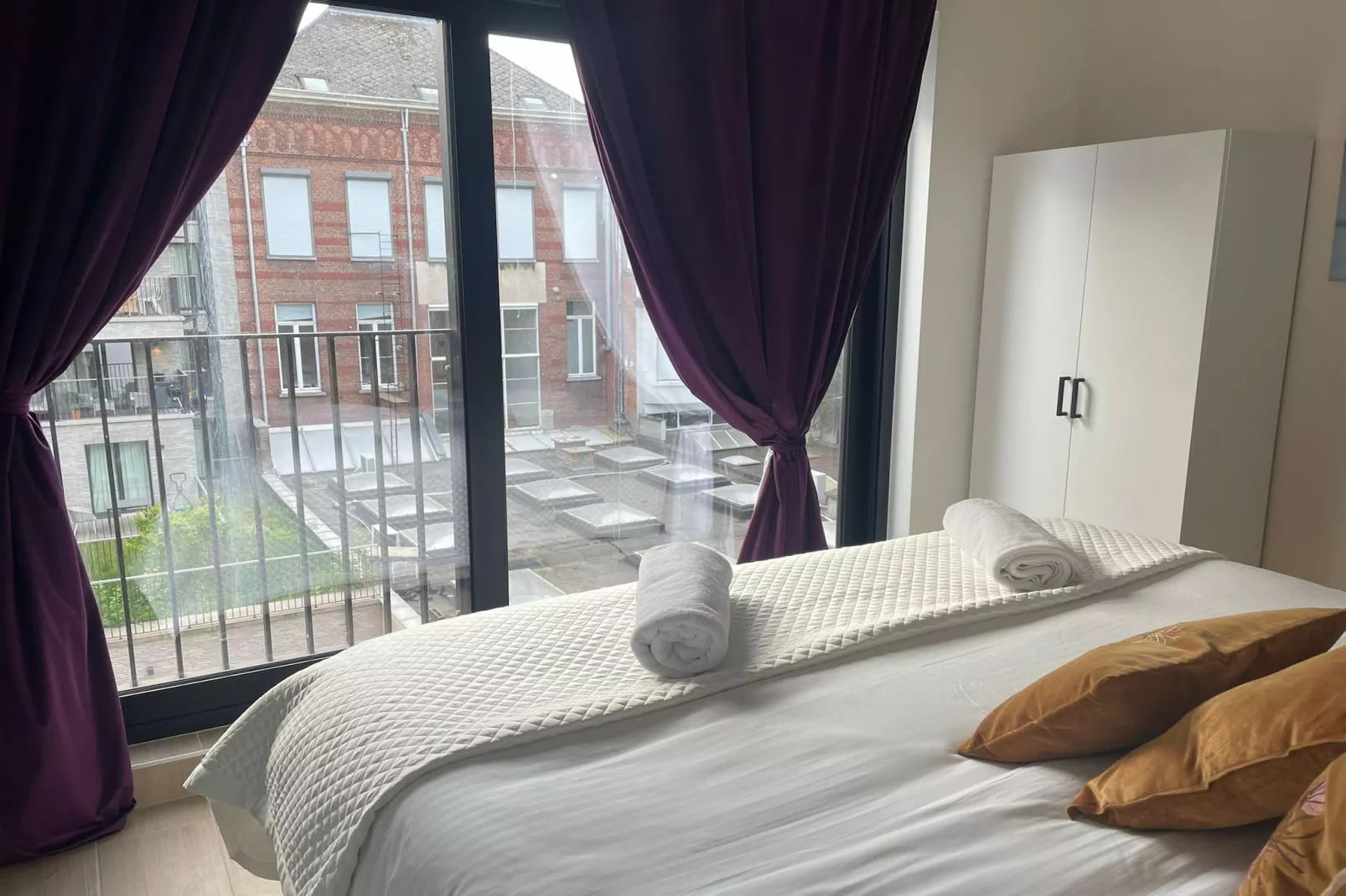 One Lux Stay 3BR / 2BA Antwerp near Central Station - Chambre