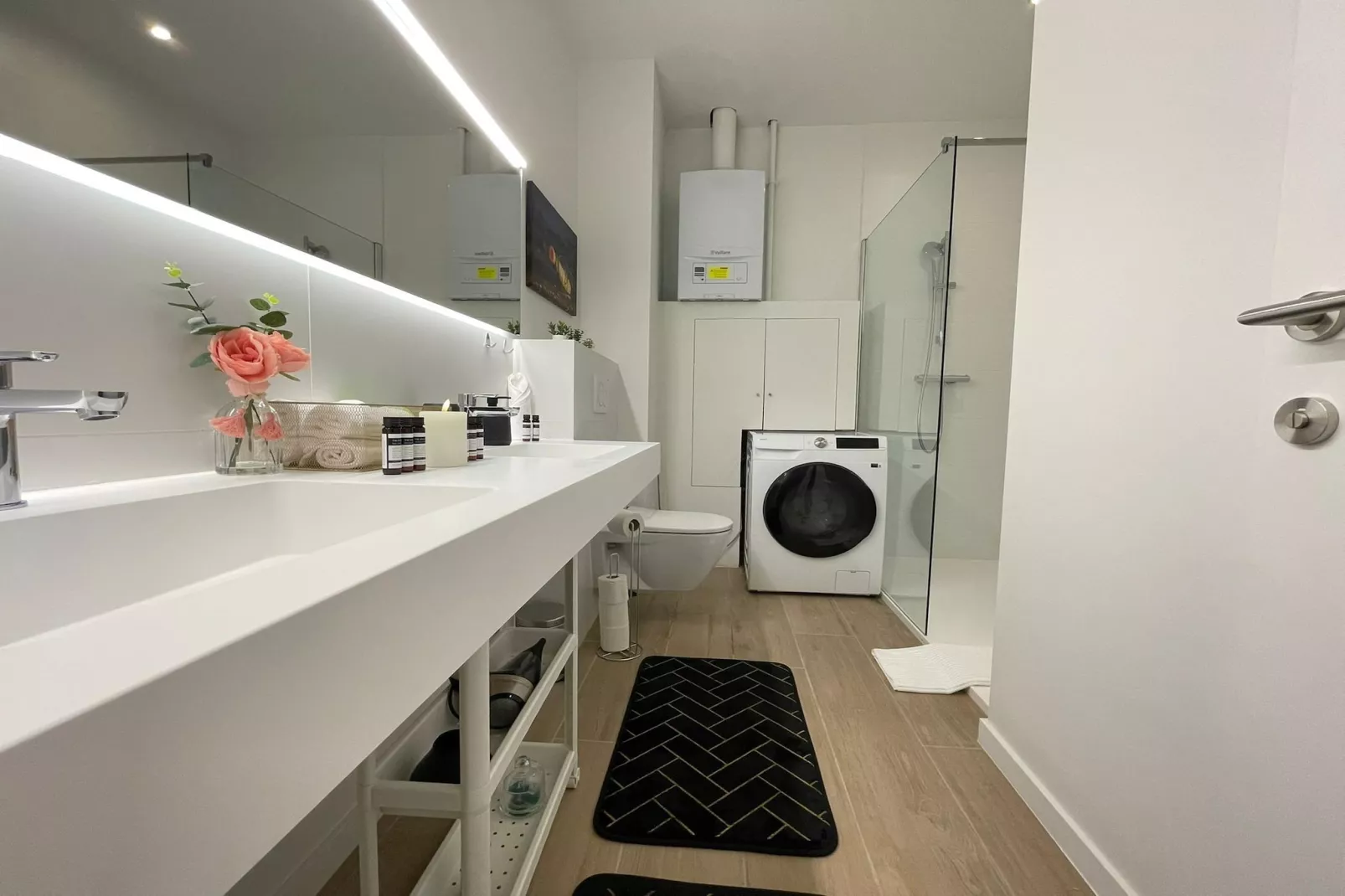 One Lux Stay Near Antwerp Central - 2 Bedroom 15 Bathroom - Cuisine