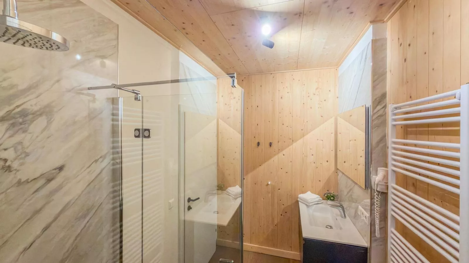 Reiteralm Top 33 - Badezimmer