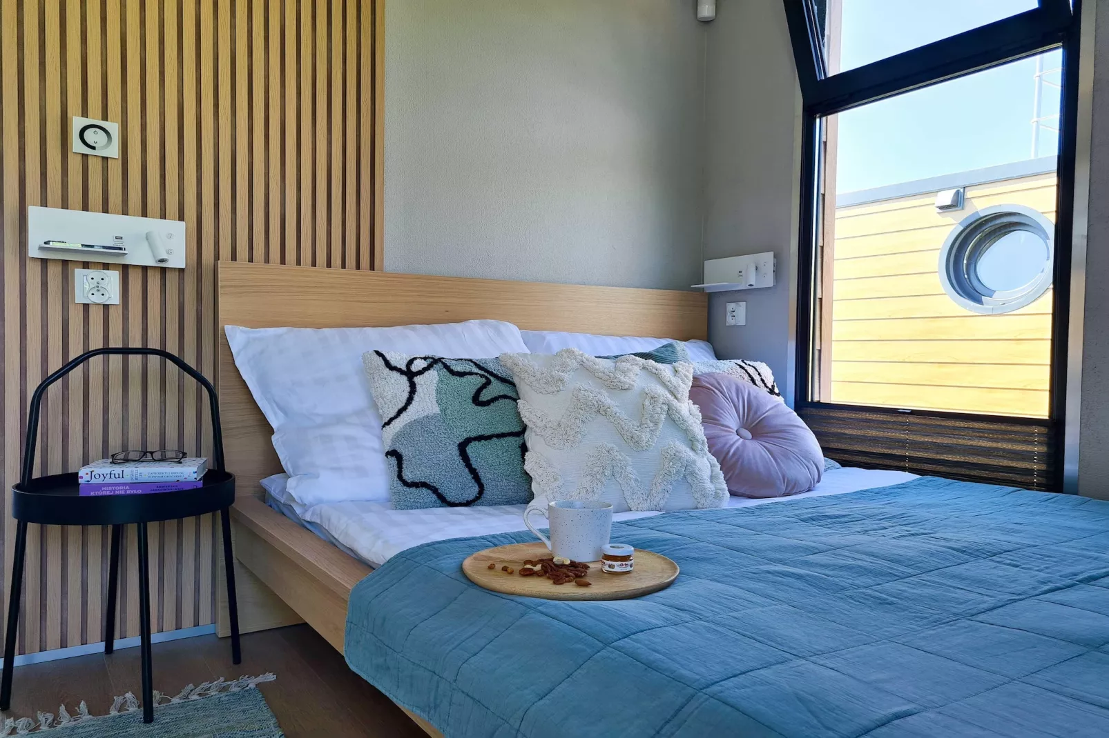 Domek na wodzie dla 2 osób jedna sypialnia - Chambre
