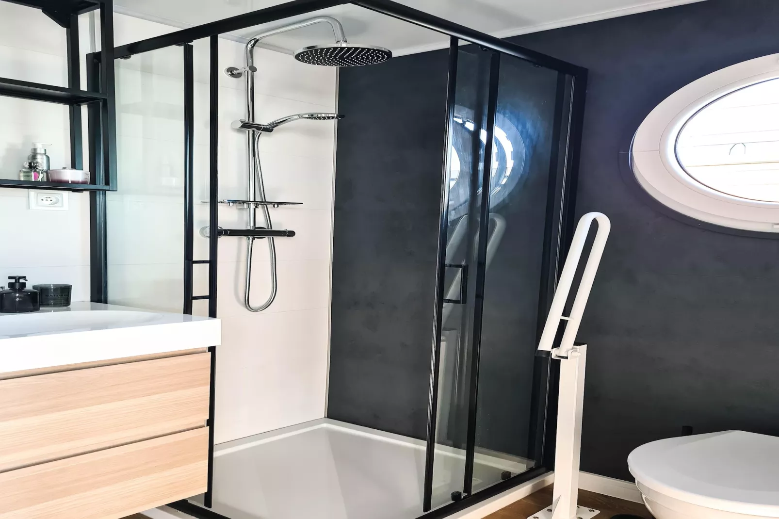 Domek na wodzie dla 4 osób jedna sypialnia - Salle de bain