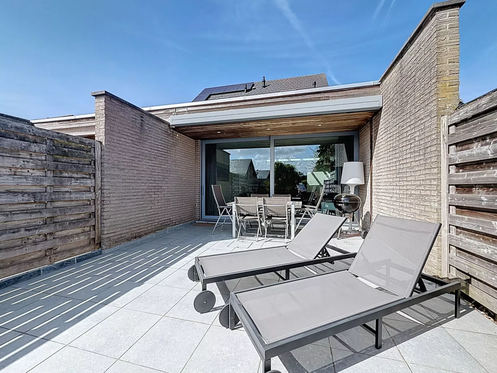 Stella Maris with garage and garden - Outside