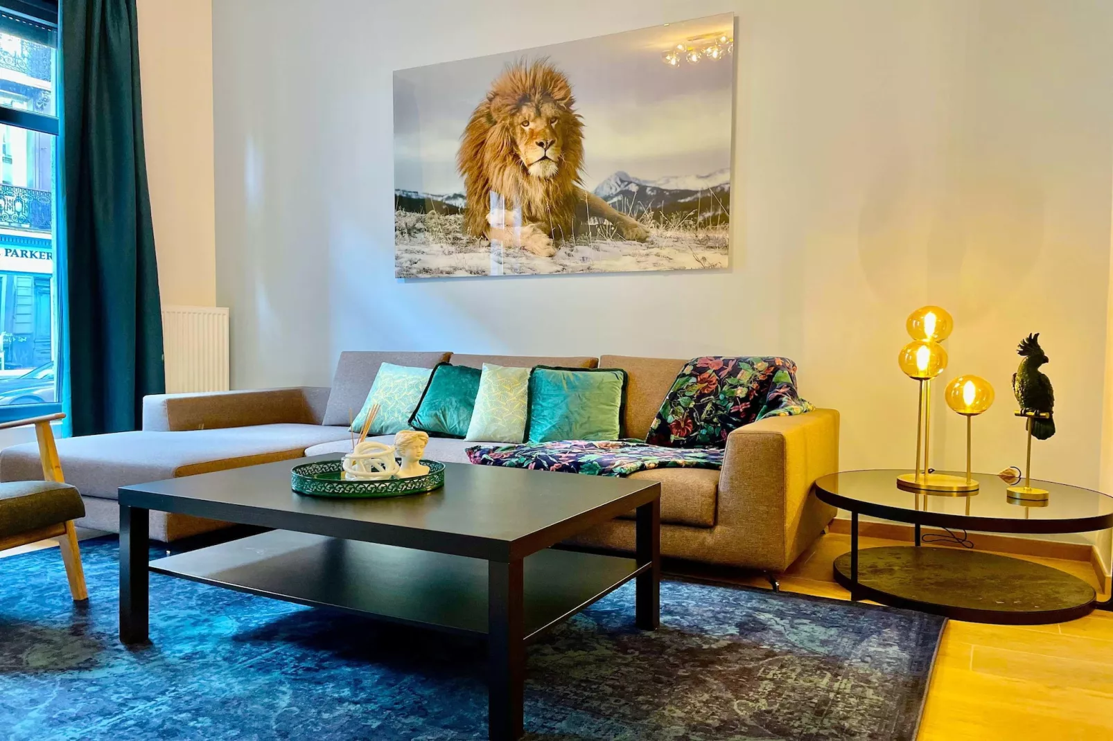 Luxury 2BR 2BA Near Fashion District by OneLuxStay - Salon