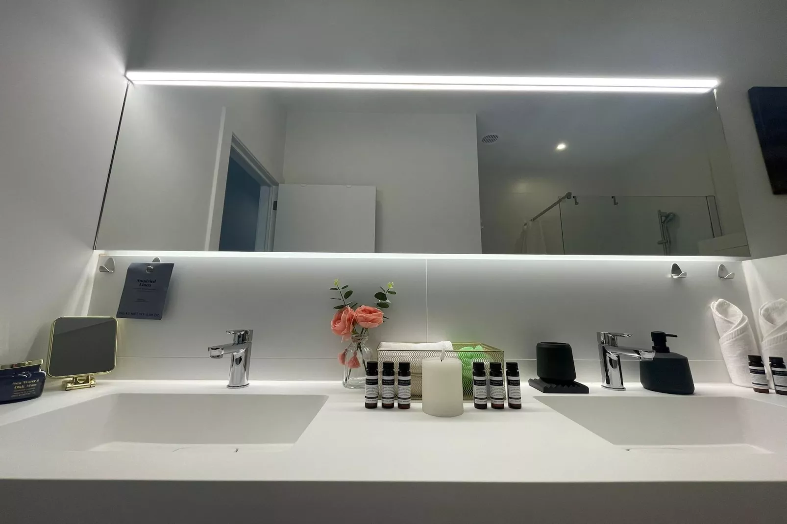 One Lux Stay Near Antwerp Central - 2 Bedroom 15 Bathroom - Salle de bain