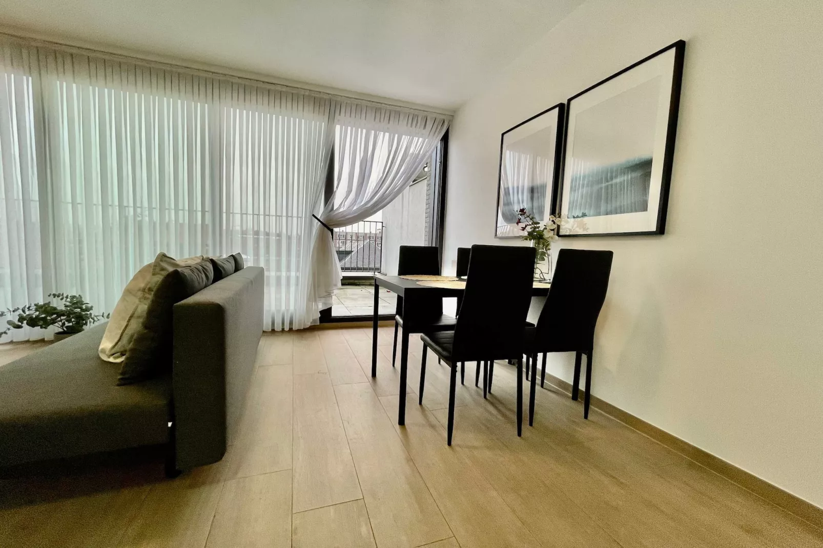 Modern 1BR Near Diamond District by OneLuxStay - Salle à manger