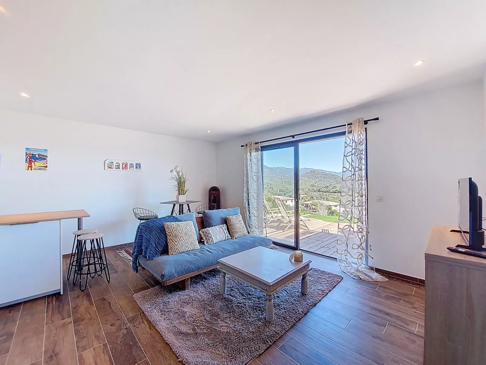 Munticella - Drinnen