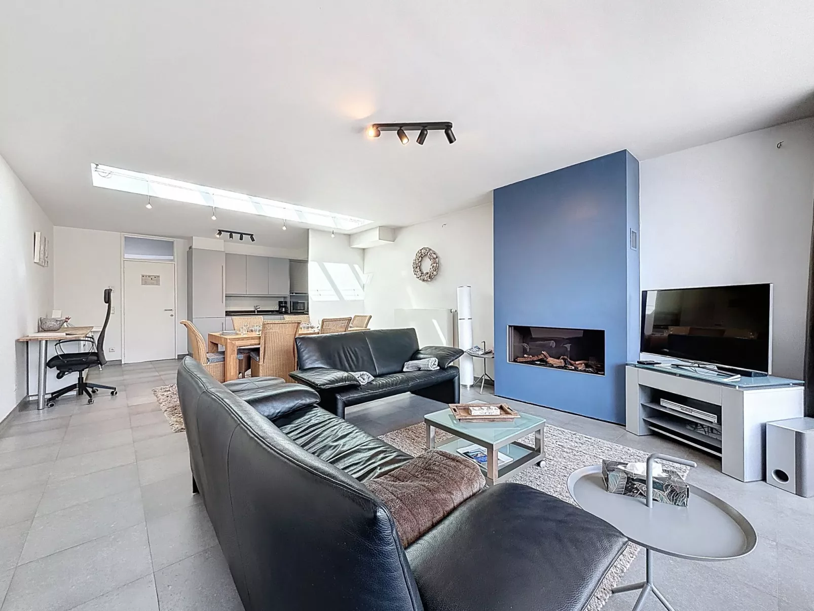 Stella Maris with garage and garden - Inside