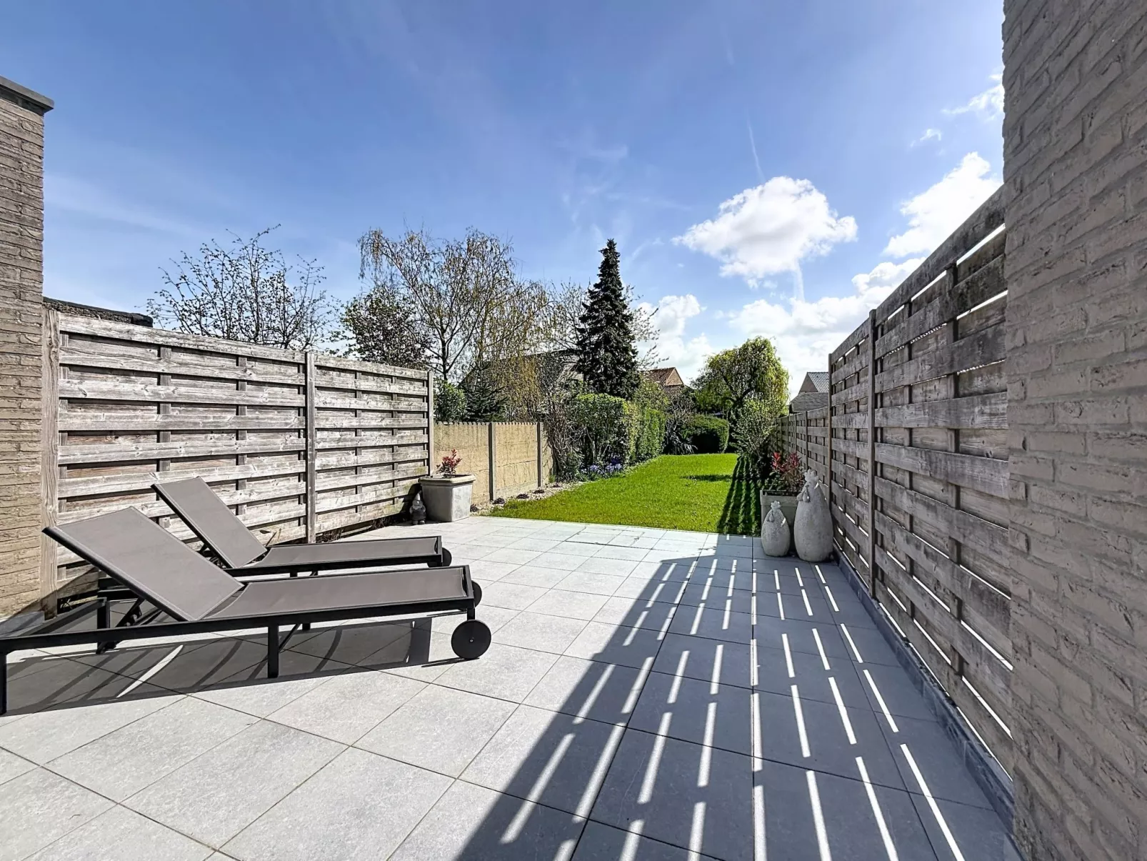 Stella Maris with garage and garden - Outside