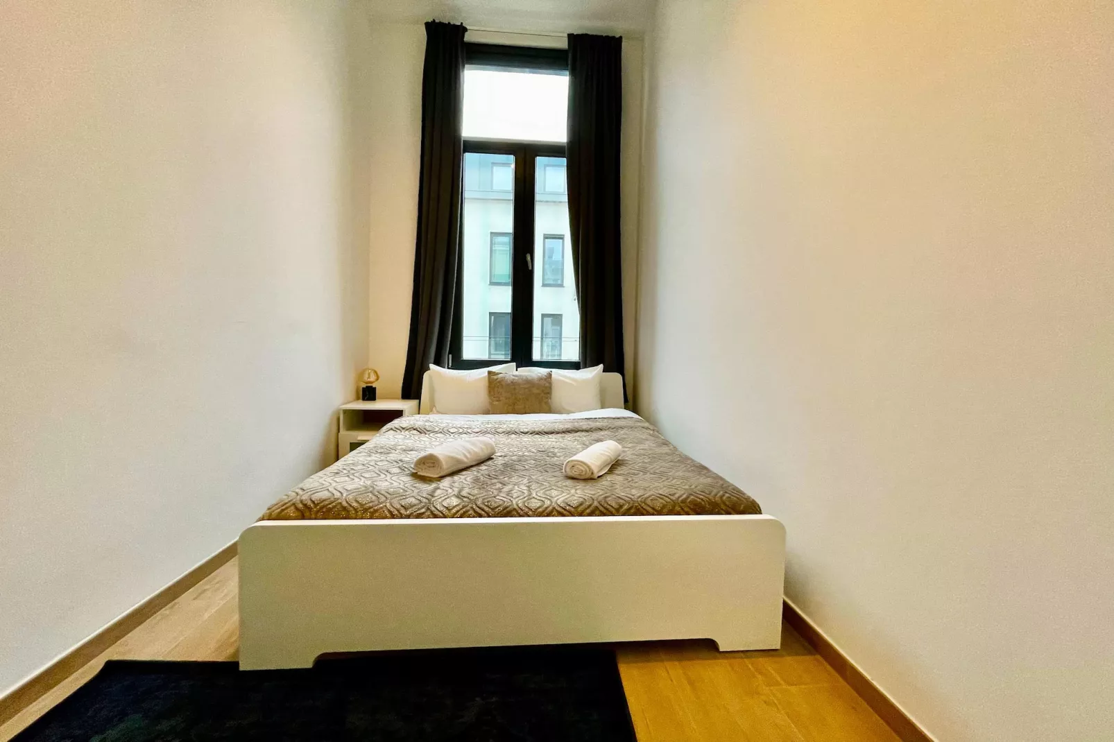 Luxury 2BR 1BA Near Fashion District by OneLuxStay - Chambre