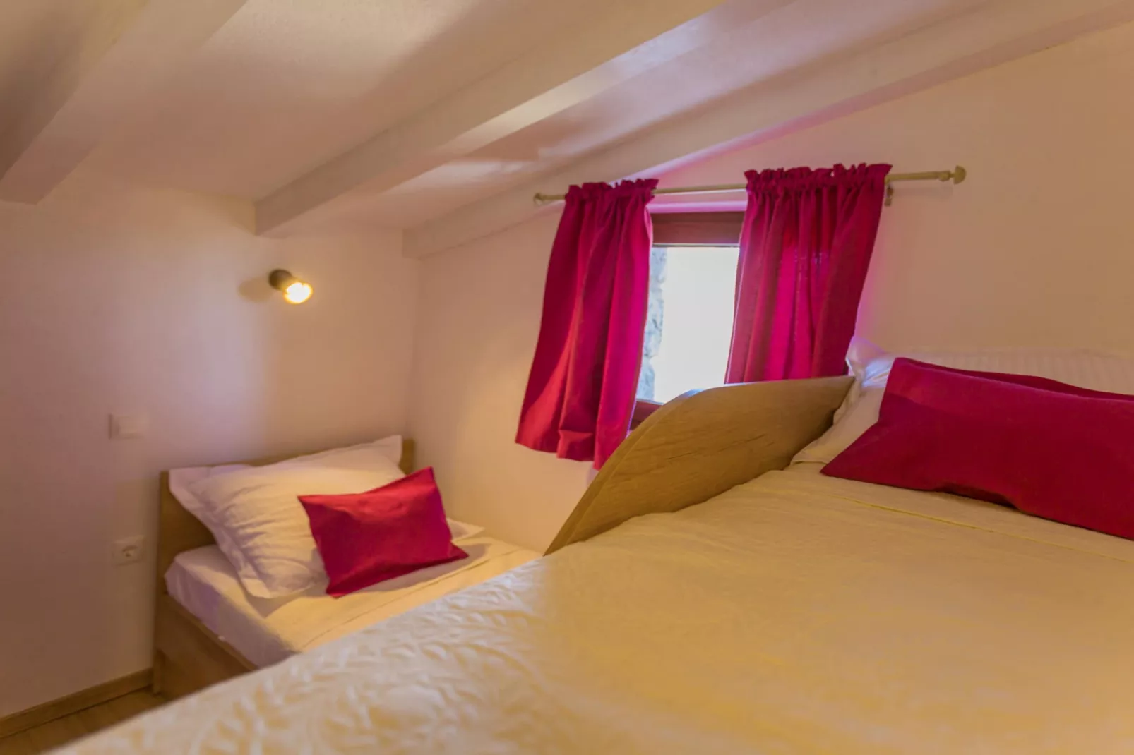 Rustic Villa Fragola with heated pool - Chambre