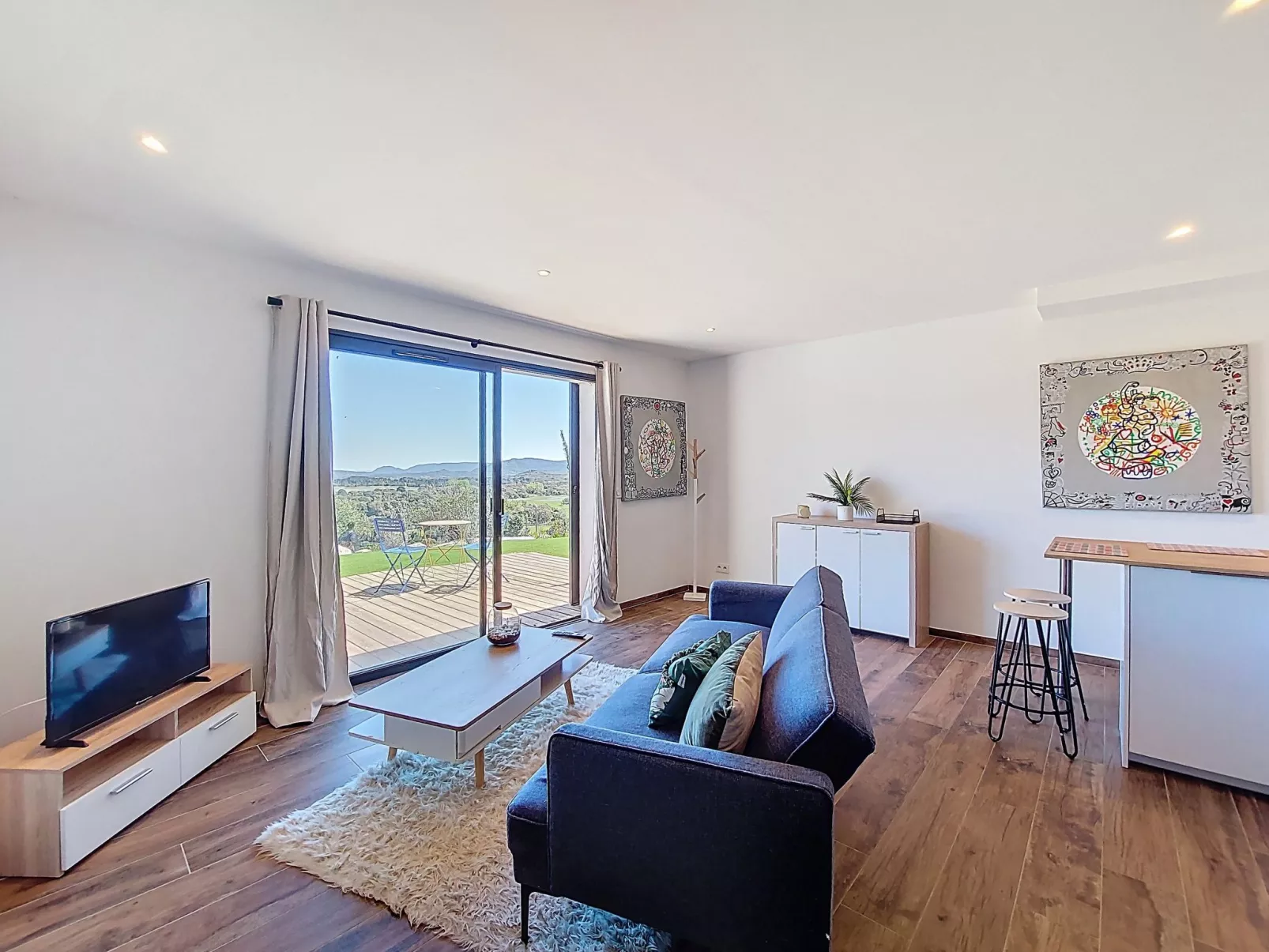 Munticella - Drinnen