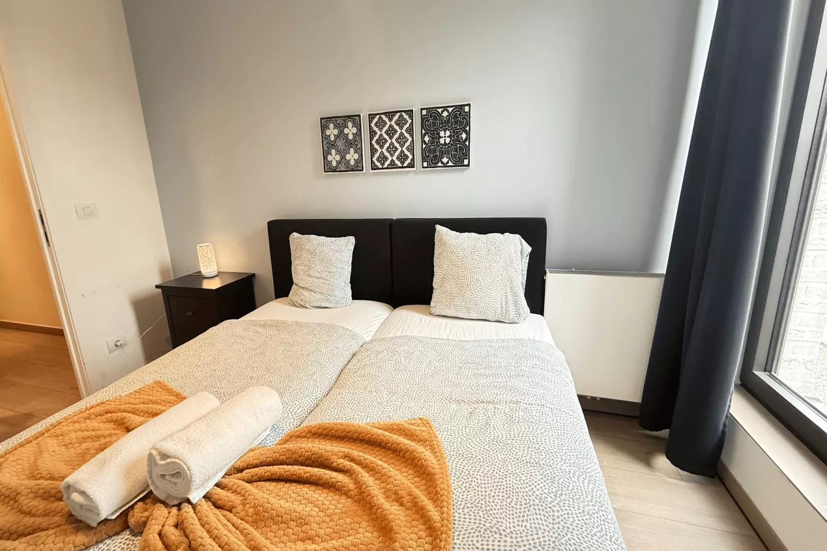 Spacious 3BR 25 BA Near Diamond District by OneLuxStay - Chambre