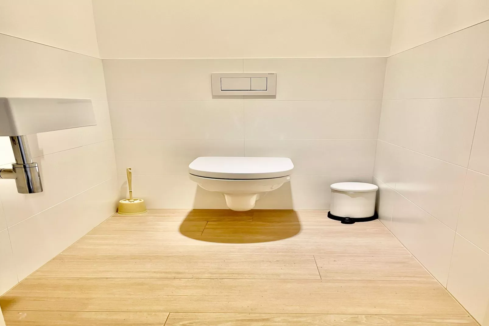 Modern 2BR 1/5 BA Near Diamond District by OneLuxStay - Salle de bain