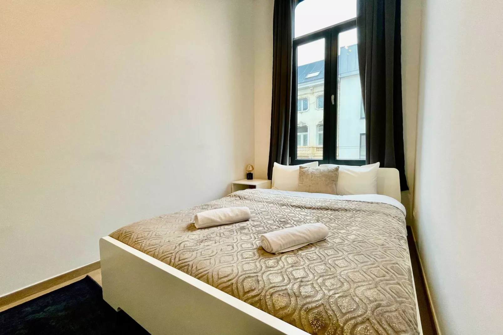 Luxury 2BR 1BA Near Fashion District by OneLuxStay - Chambre