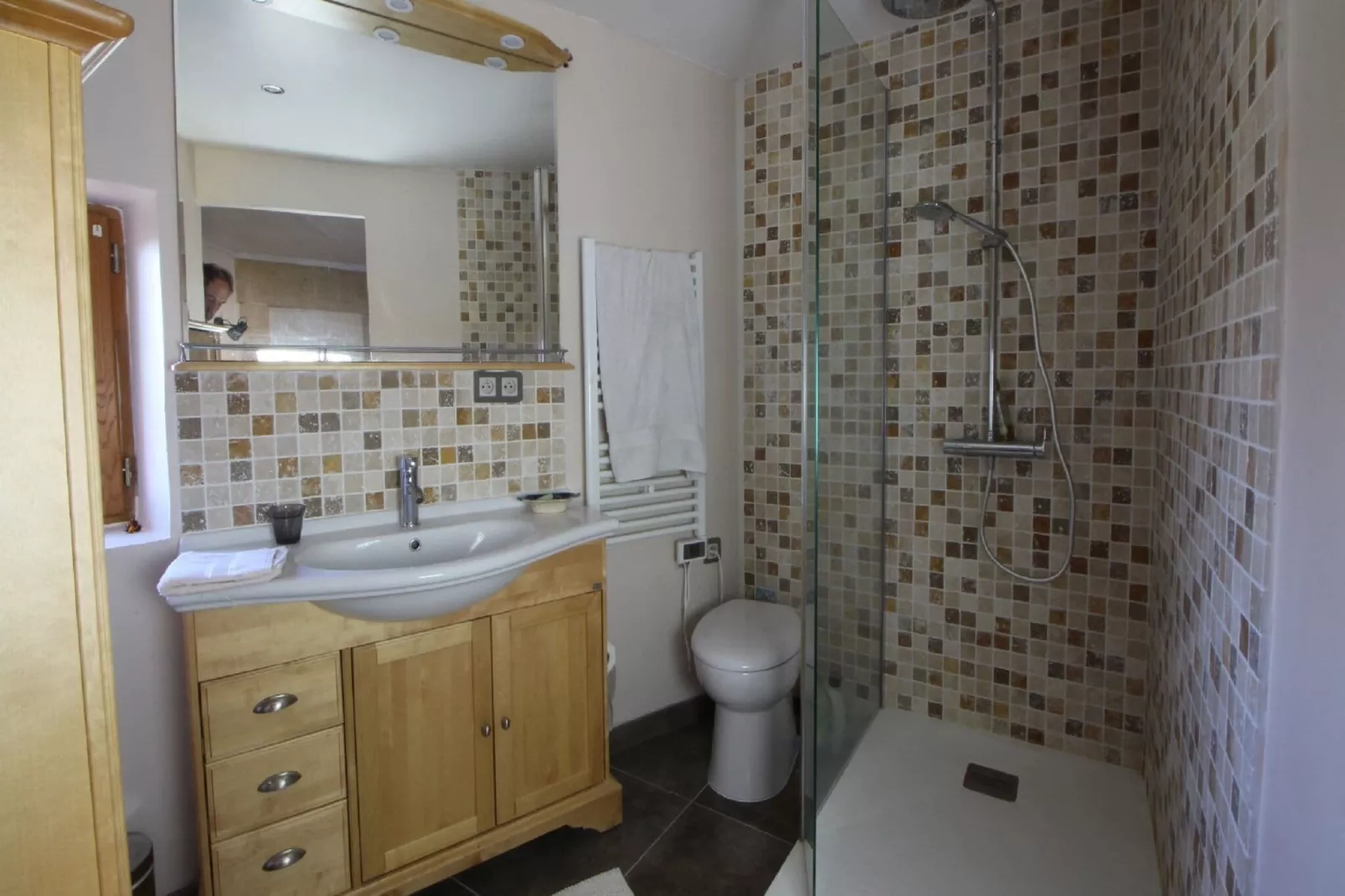 Maison Bellevue-Bathroom