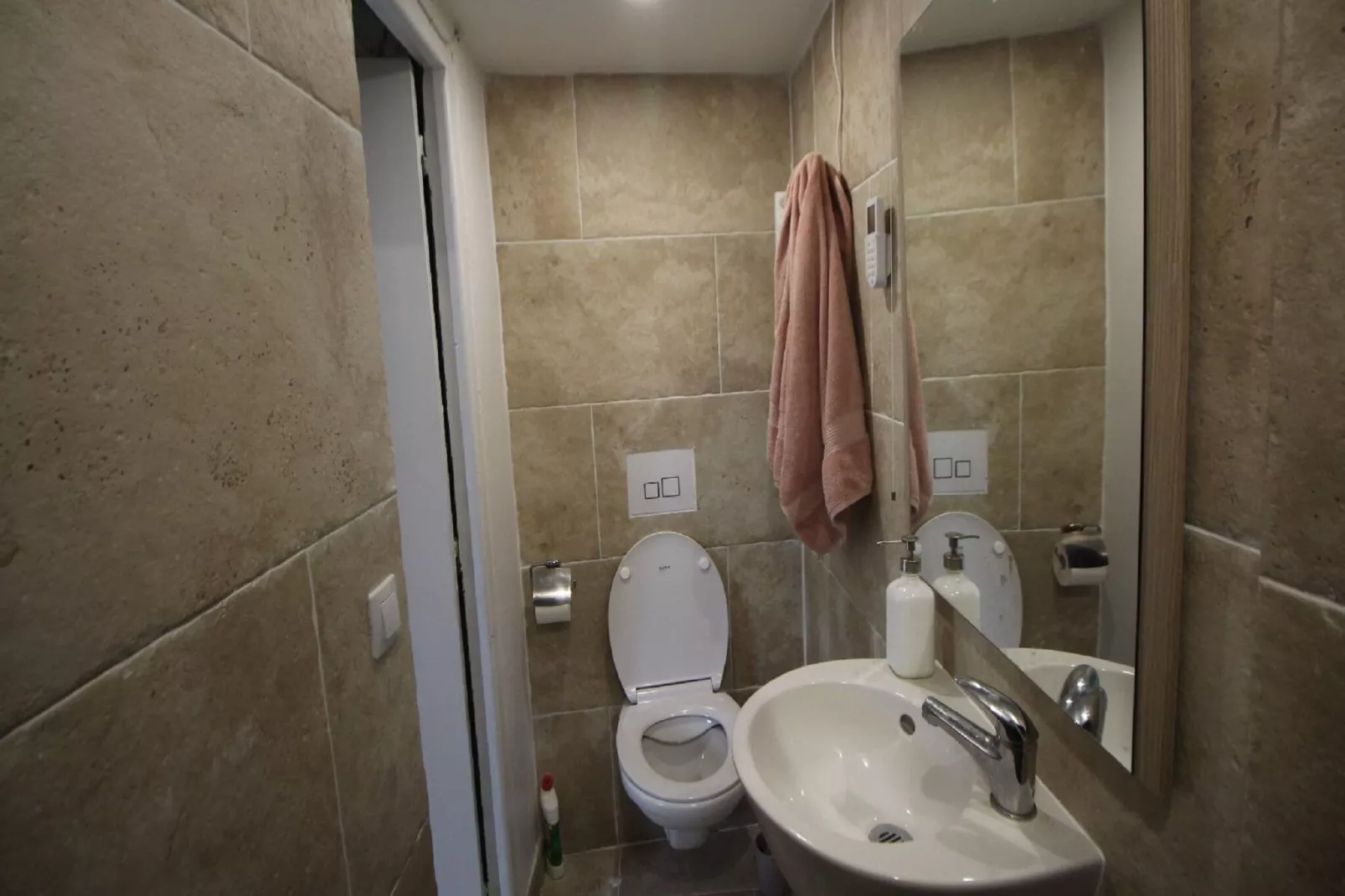 Maison Bellevue-Bathroom