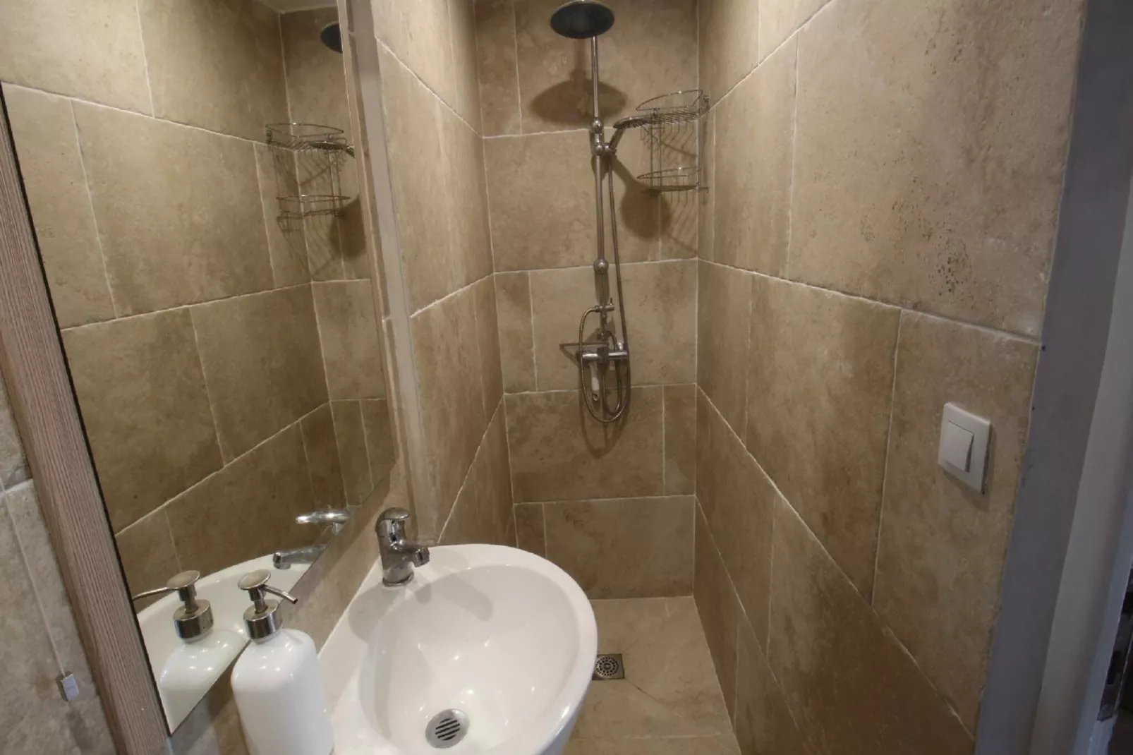 Maison Bellevue-Bathroom