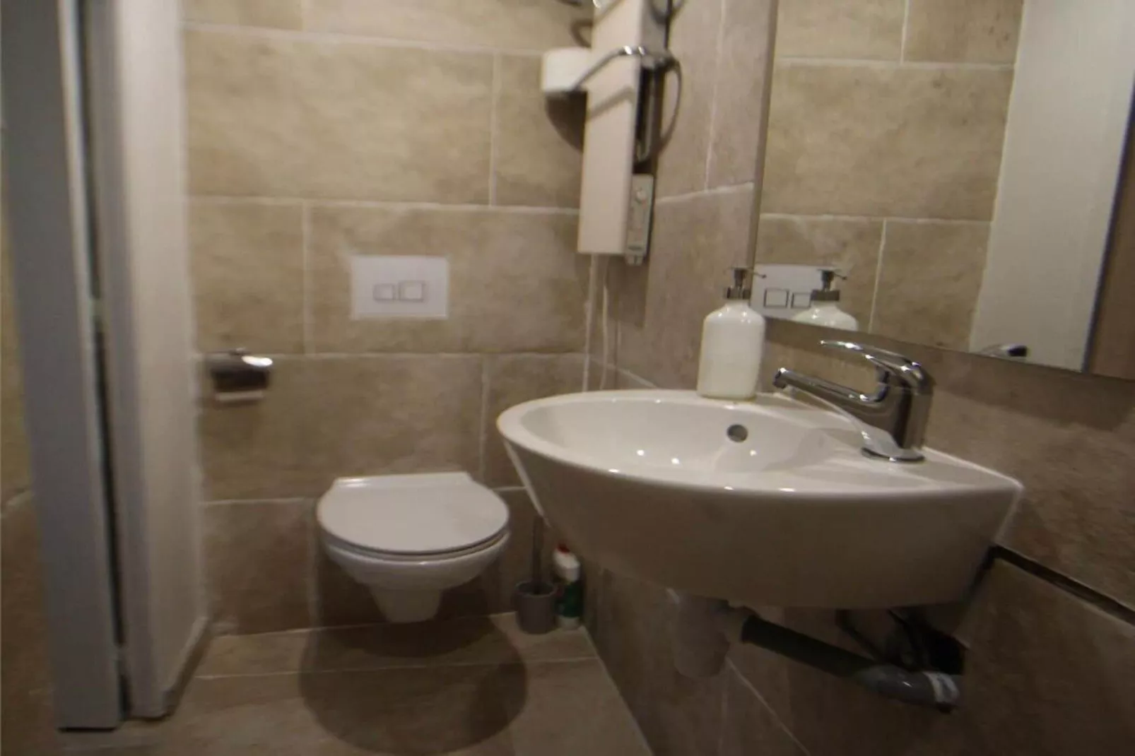 Maison Bellevue-Bathroom