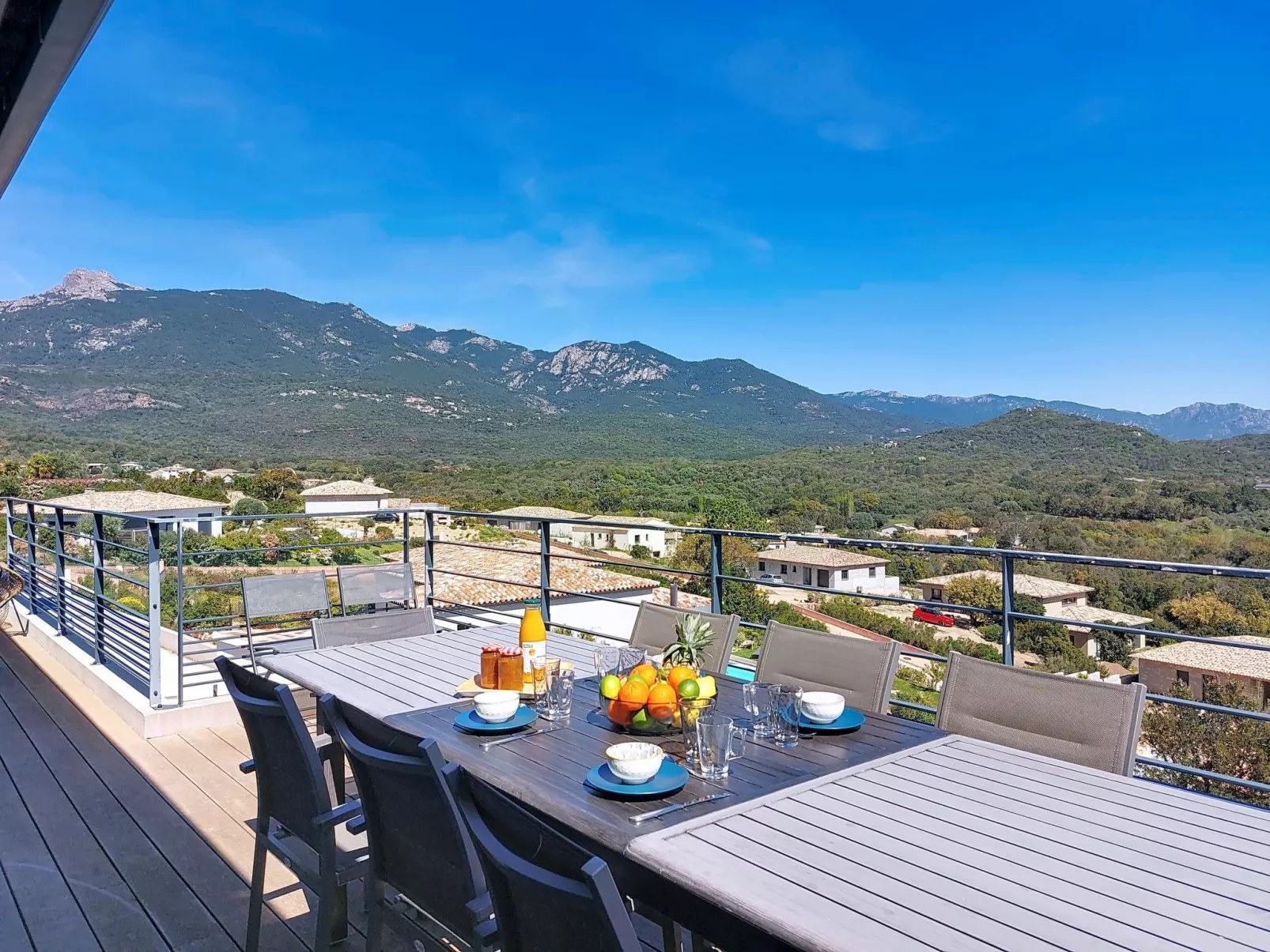 Munticella - Draußen