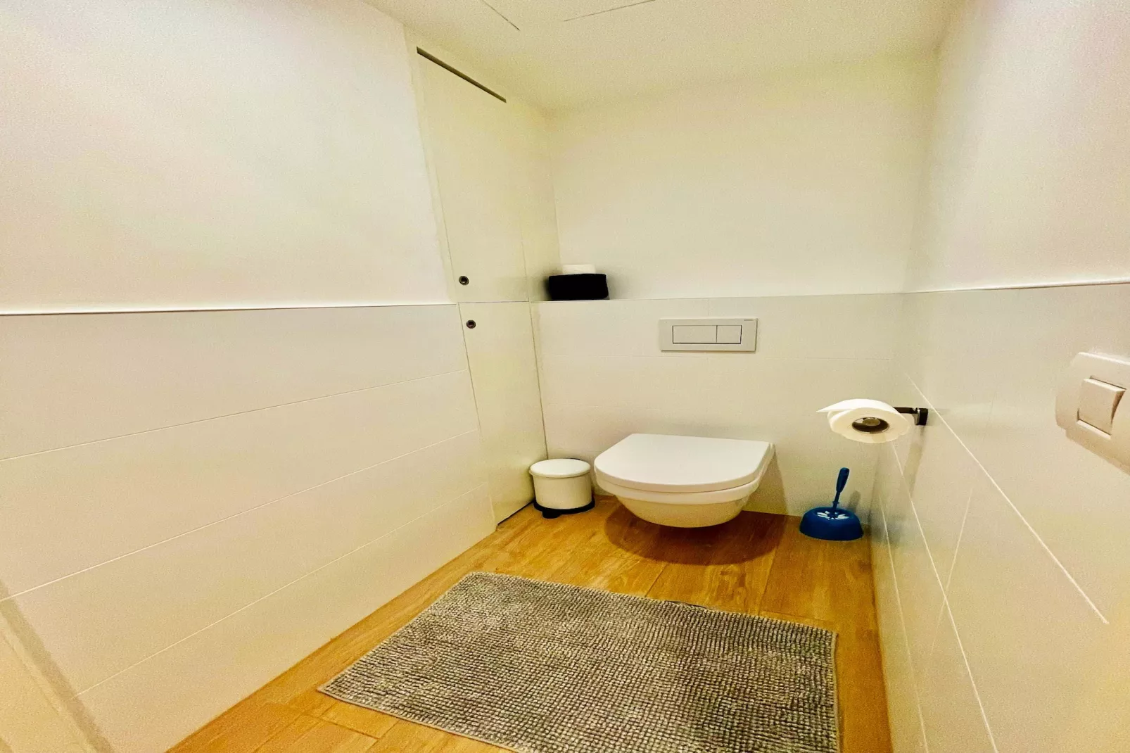 Modern 2BR Penthouse Near Diamond District by OneLuxStay - Salle de bain